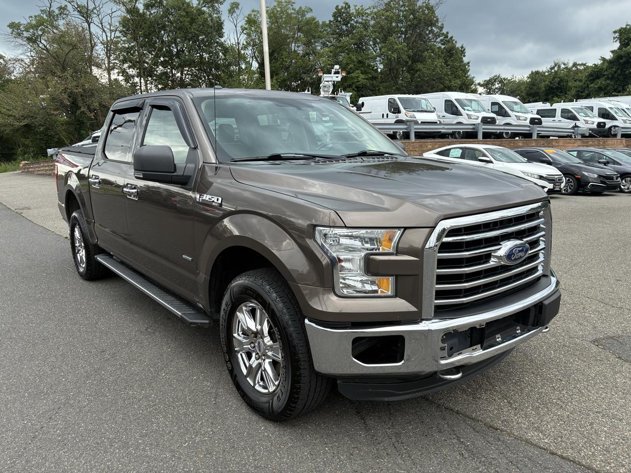 Ford F-150 XLT SuperCrew 5.5-ft. Bed 4WD 2015