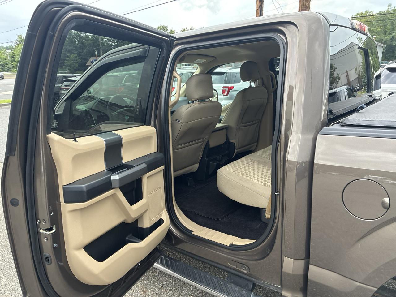 Ford F-150 XLT SuperCrew 5.5-ft. Bed 4WD 2015