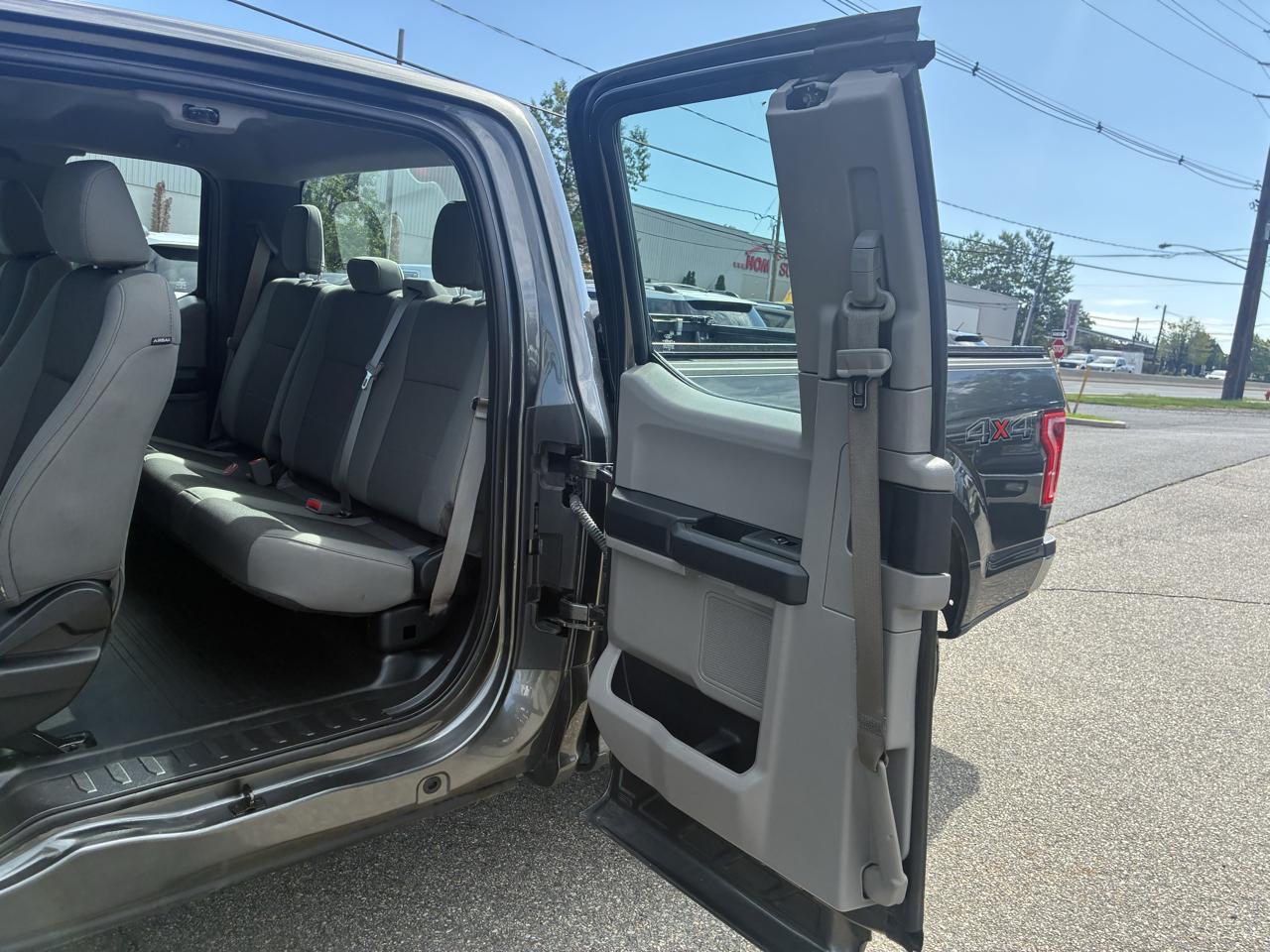 Ford F-150 XL SuperCab 6.5-ft. Bed 4WD 2016
