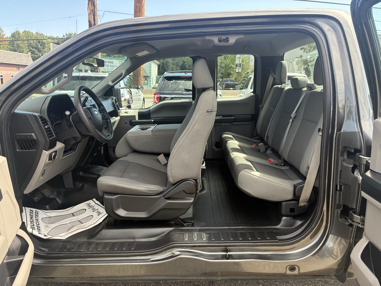 Ford F-150 XL SuperCab 6.5-ft. Bed 4WD 2016