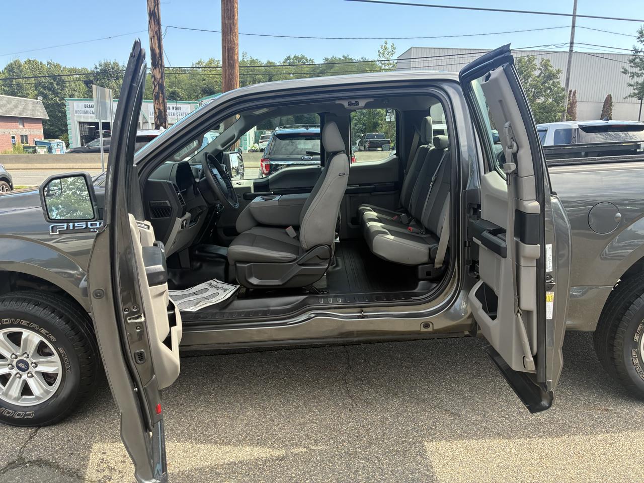 Ford F-150 XL SuperCab 6.5-ft. Bed 4WD 2016