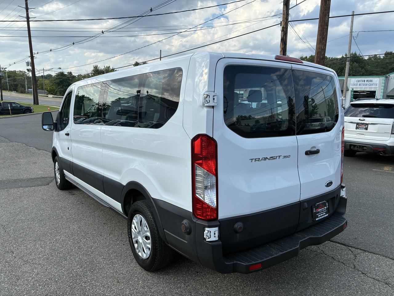Ford Transit 350 Wagon Low Roof XLT 60/40 Pass. 148-in. WB 2019