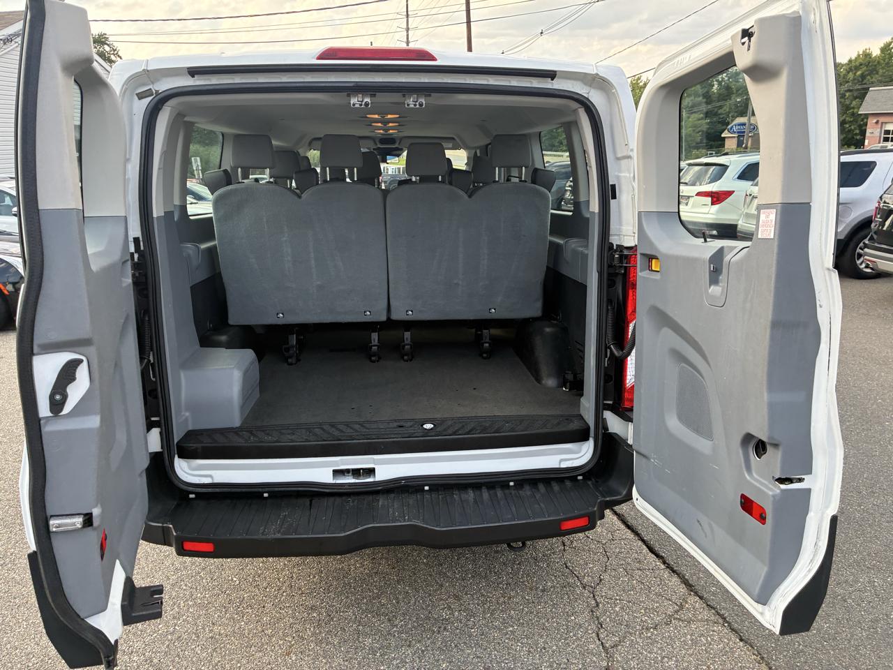Ford Transit 350 Wagon Low Roof XLT 60/40 Pass. 148-in. WB 2019