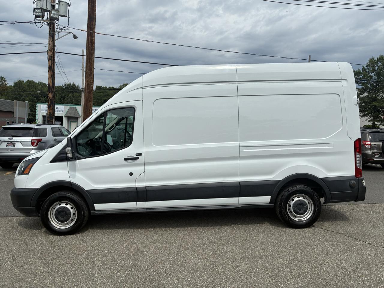 Ford Transit 250 Van High Roof w/Sliding Pass. 148-in. WB 2019