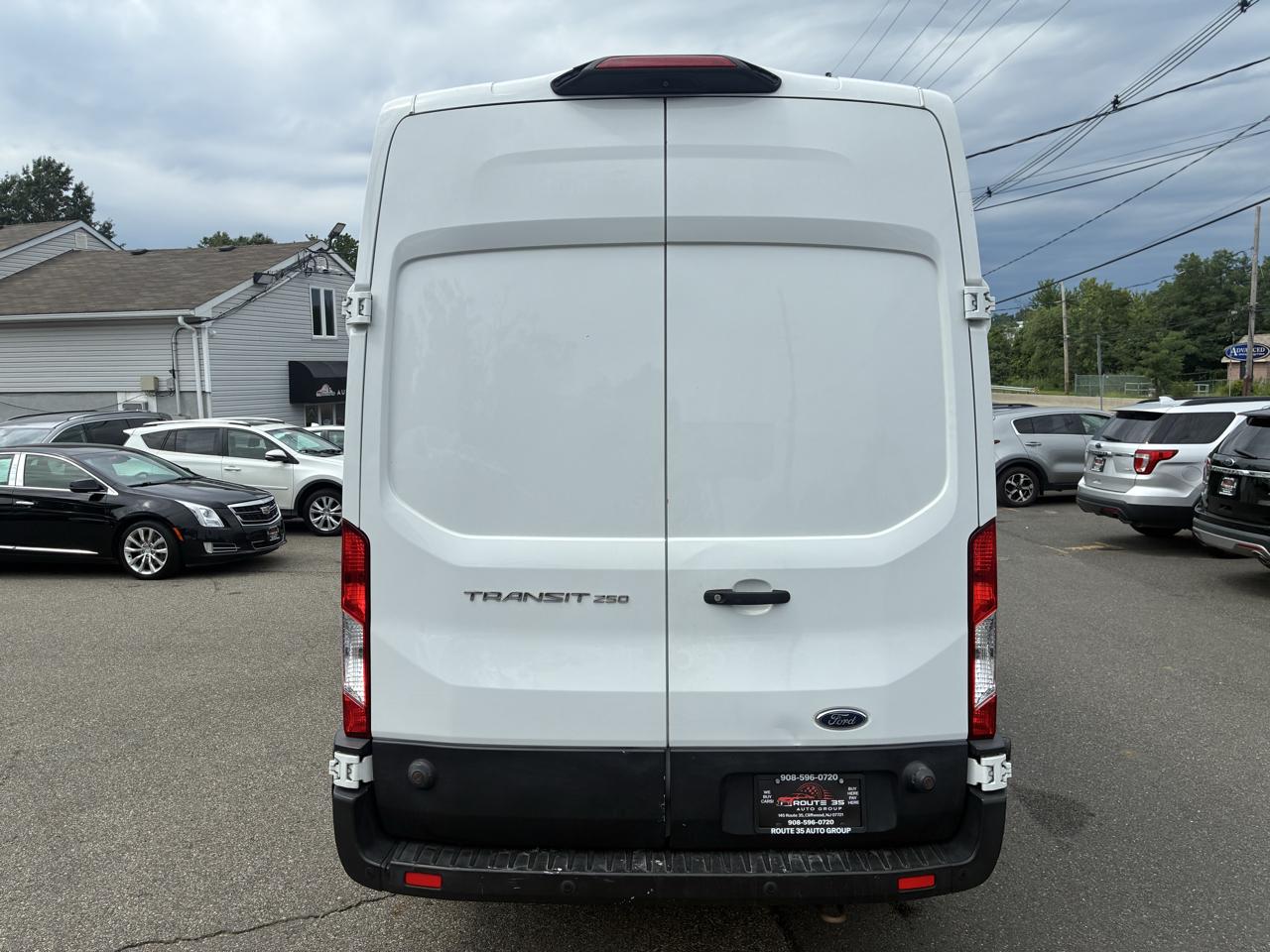 Ford Transit 250 Van High Roof w/Sliding Pass. 148-in. WB 2019