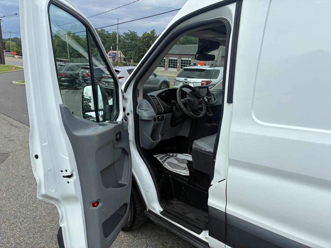Ford Transit 250 Van High Roof w/Sliding Pass. 148-in. WB 2019