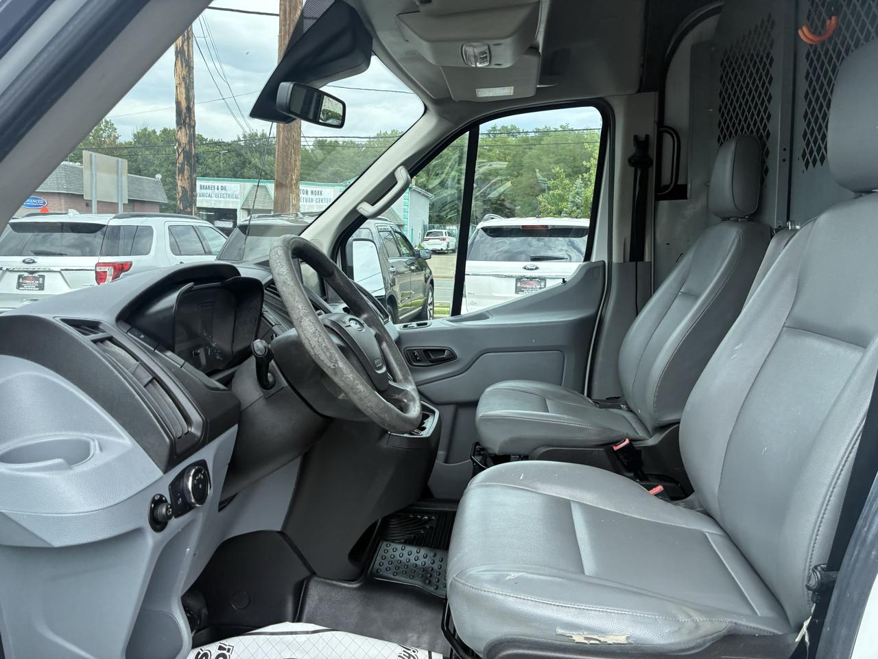 Ford Transit 250 Van High Roof w/Sliding Pass. 148-in. WB 2019