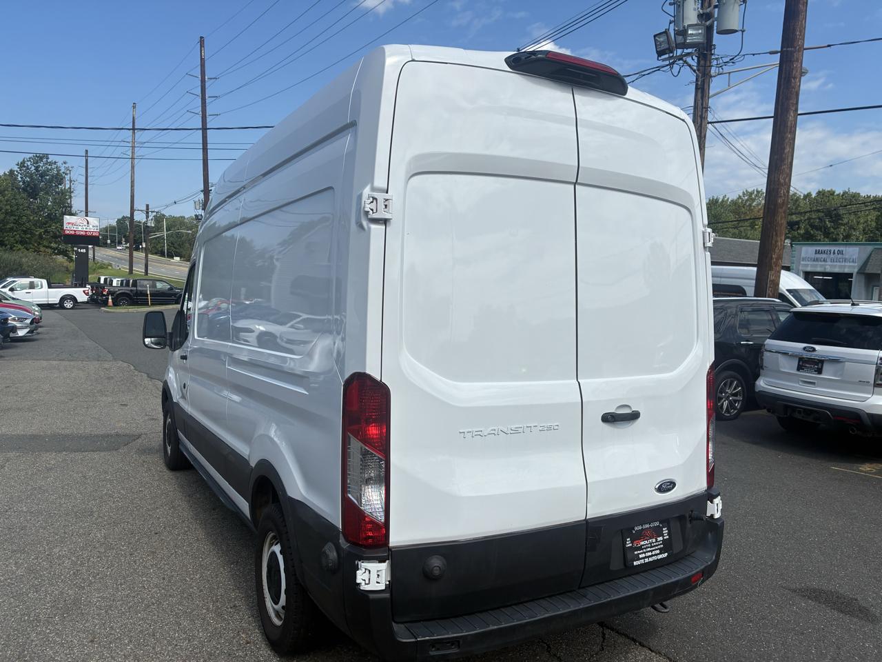 Ford Transit 250 Van 2023