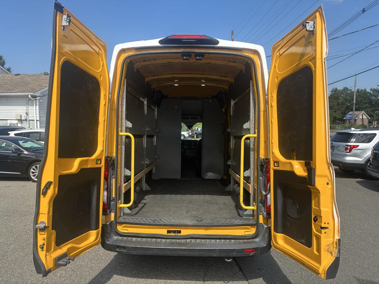 Ford Transit 250 Van 2023