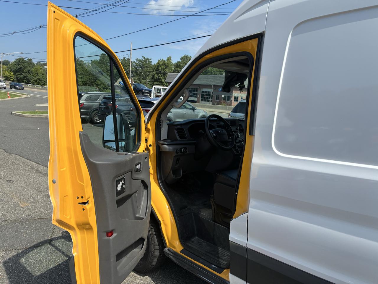 Ford Transit 250 Van 2023