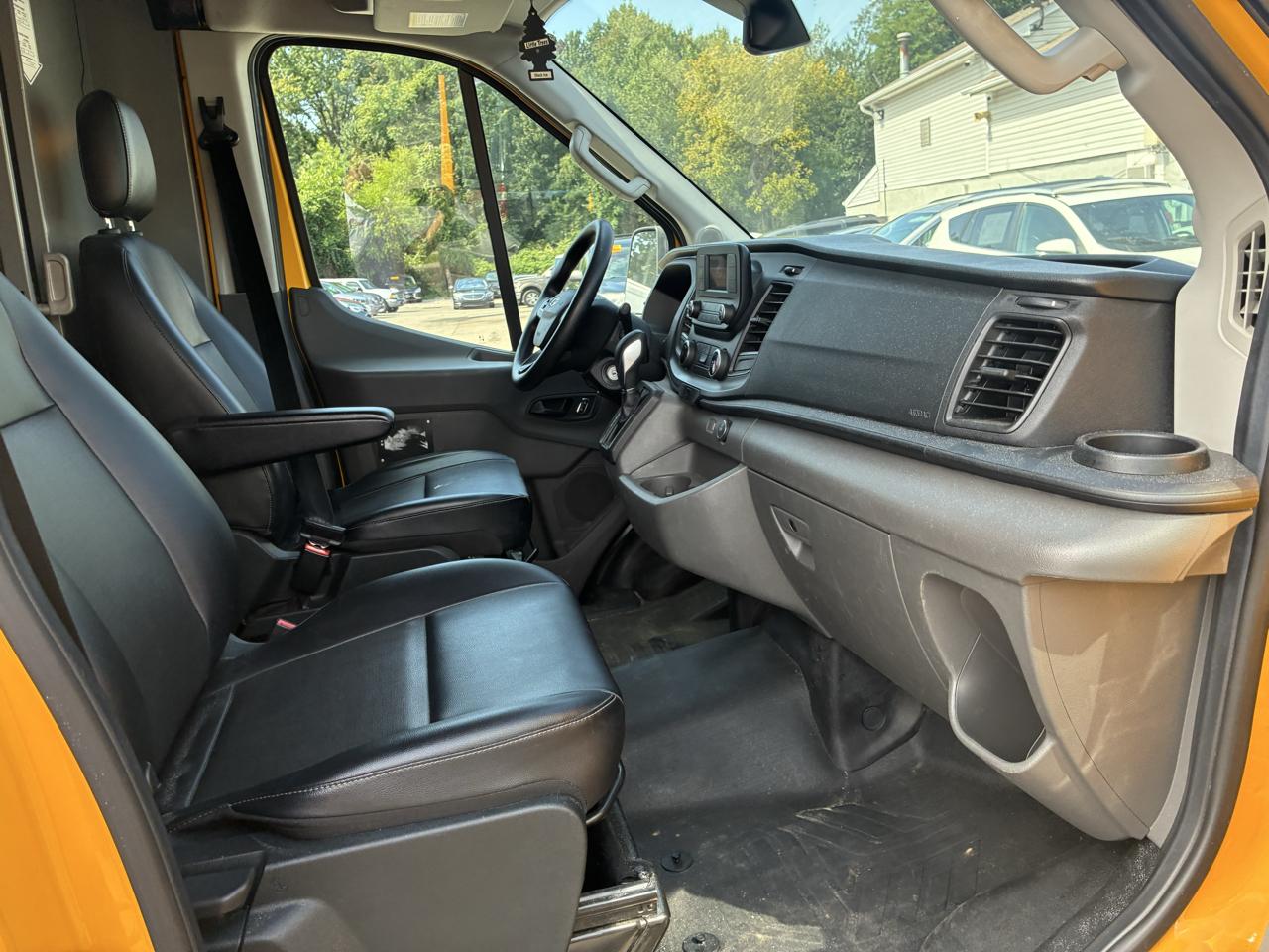 Ford Transit 250 Van 2023