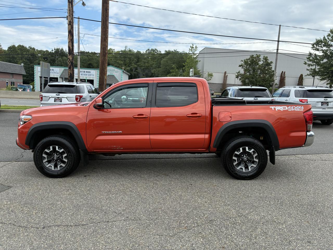 Toyota Tacoma SR5 Double Cab Long Bed V6 6AT 4WD 2016
