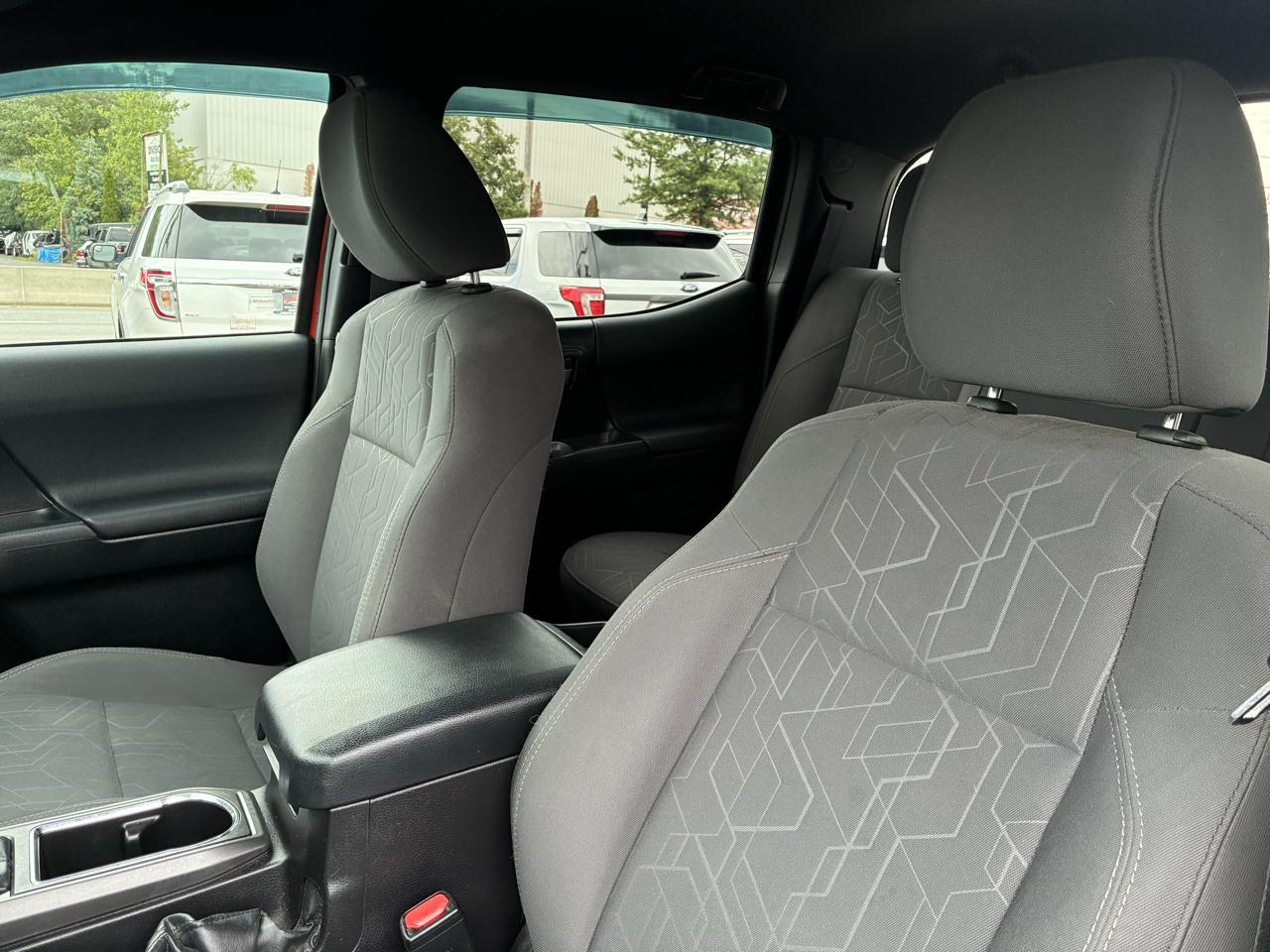 Toyota Tacoma SR5 Double Cab Long Bed V6 6AT 4WD 2016