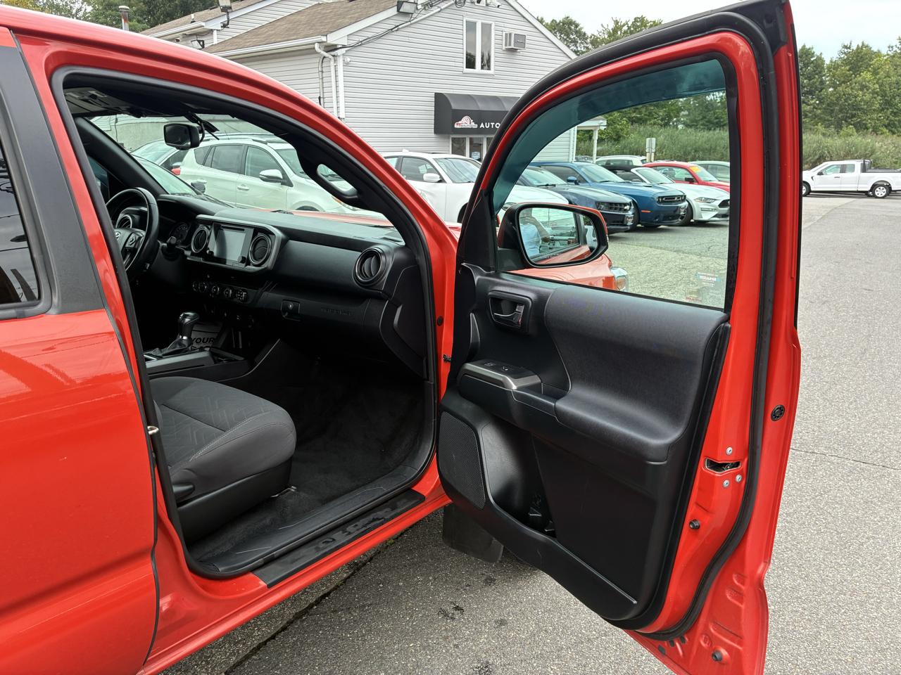 Toyota Tacoma SR5 Double Cab Long Bed V6 6AT 4WD 2016
