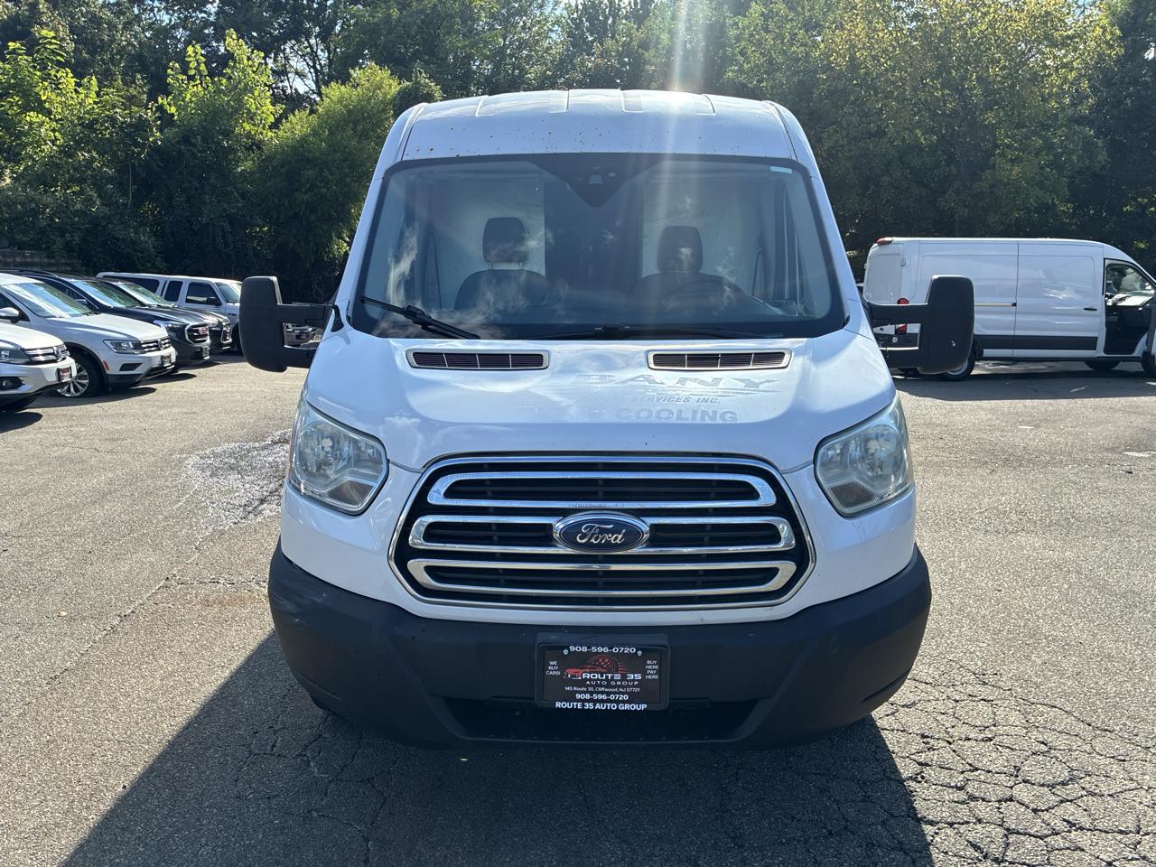 Ford Transit 250 Van Med. Roof w/Sliding Pass. 148-in. WB 2015