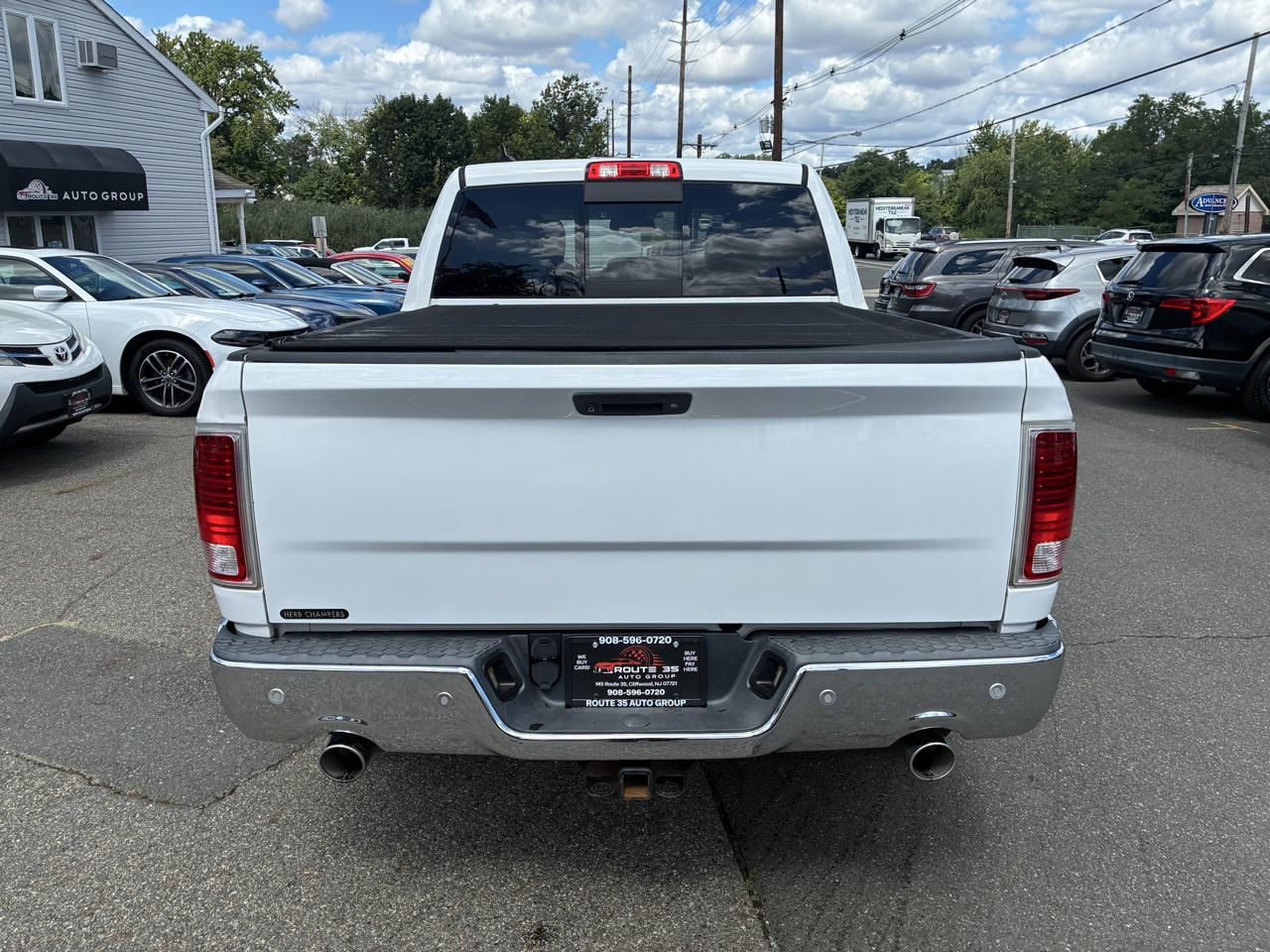 RAM 1500 Laramie Crew Cab SWB 4WD 2014