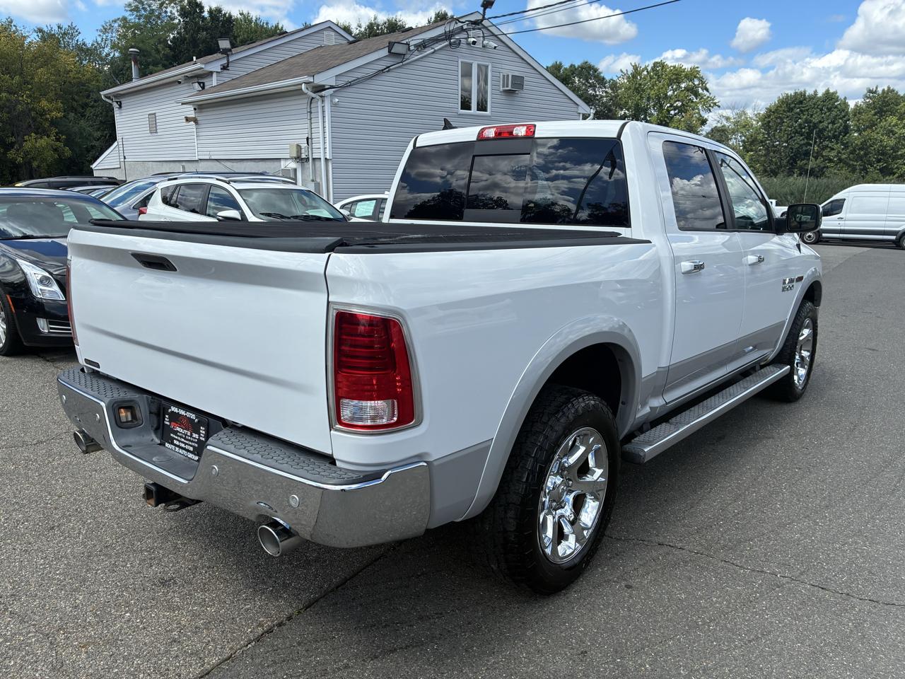 RAM 1500 Laramie Crew Cab SWB 4WD 2014
