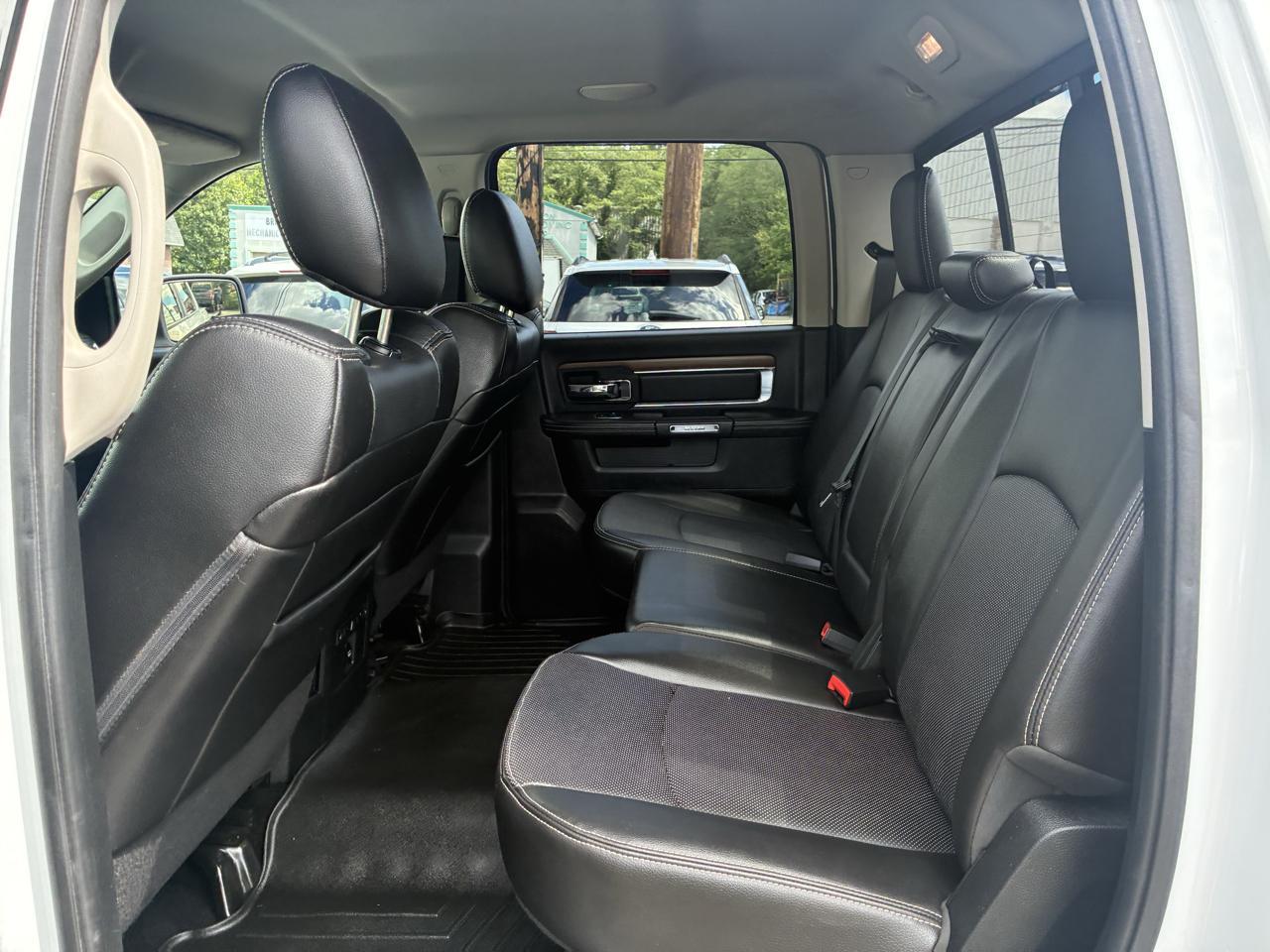 RAM 1500 Laramie Crew Cab SWB 4WD 2014
