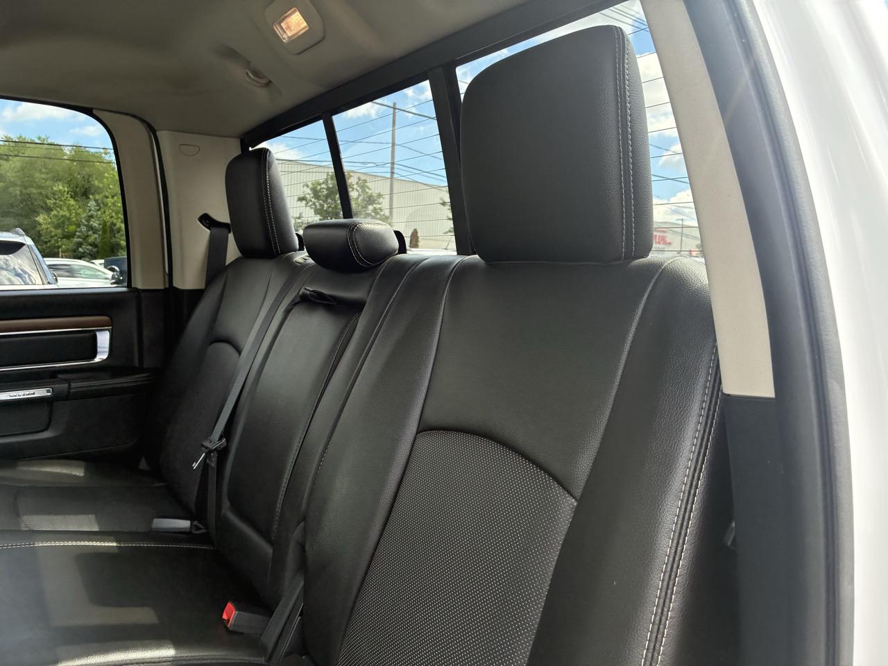 RAM 1500 Laramie Crew Cab SWB 4WD 2014