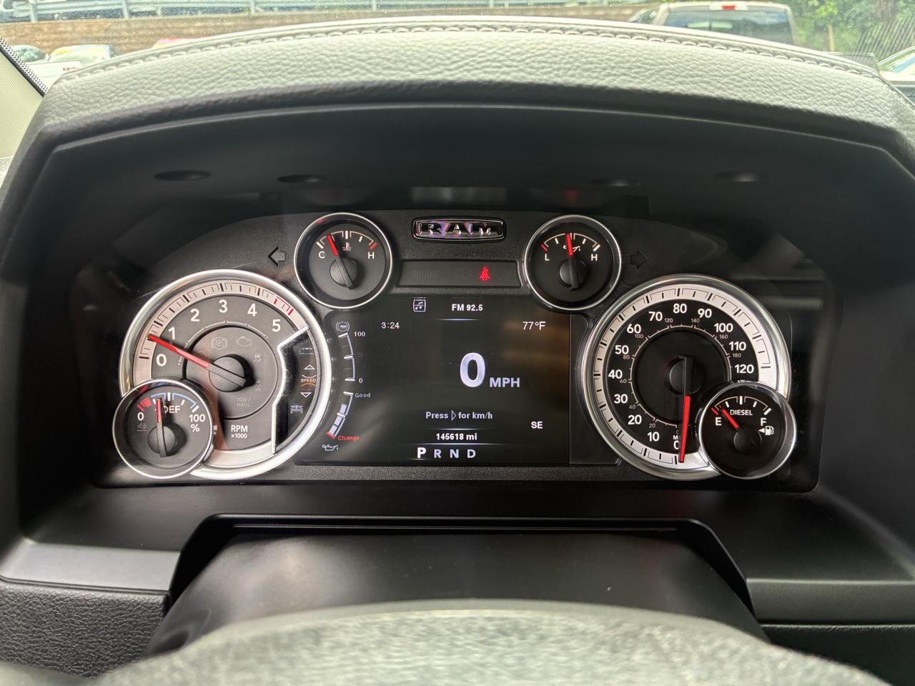 RAM 1500 Laramie Crew Cab SWB 4WD 2014