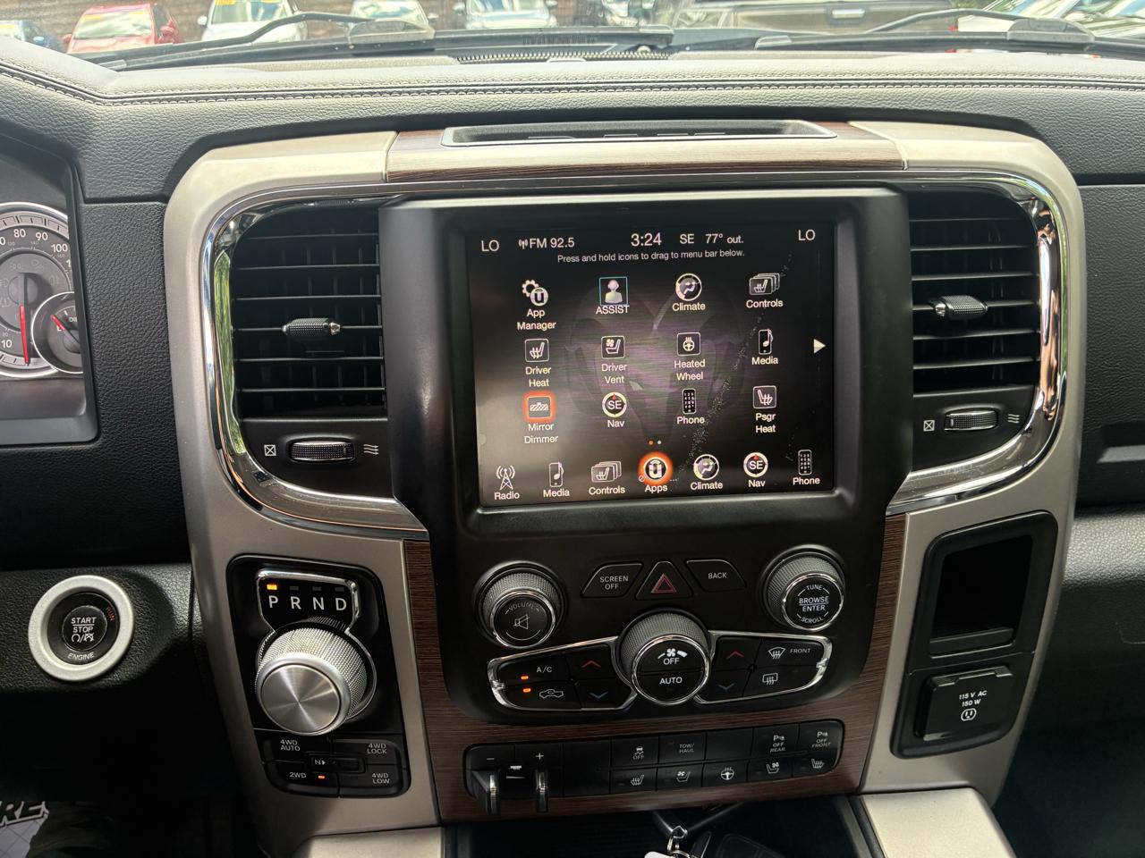 RAM 1500 Laramie Crew Cab SWB 4WD 2014