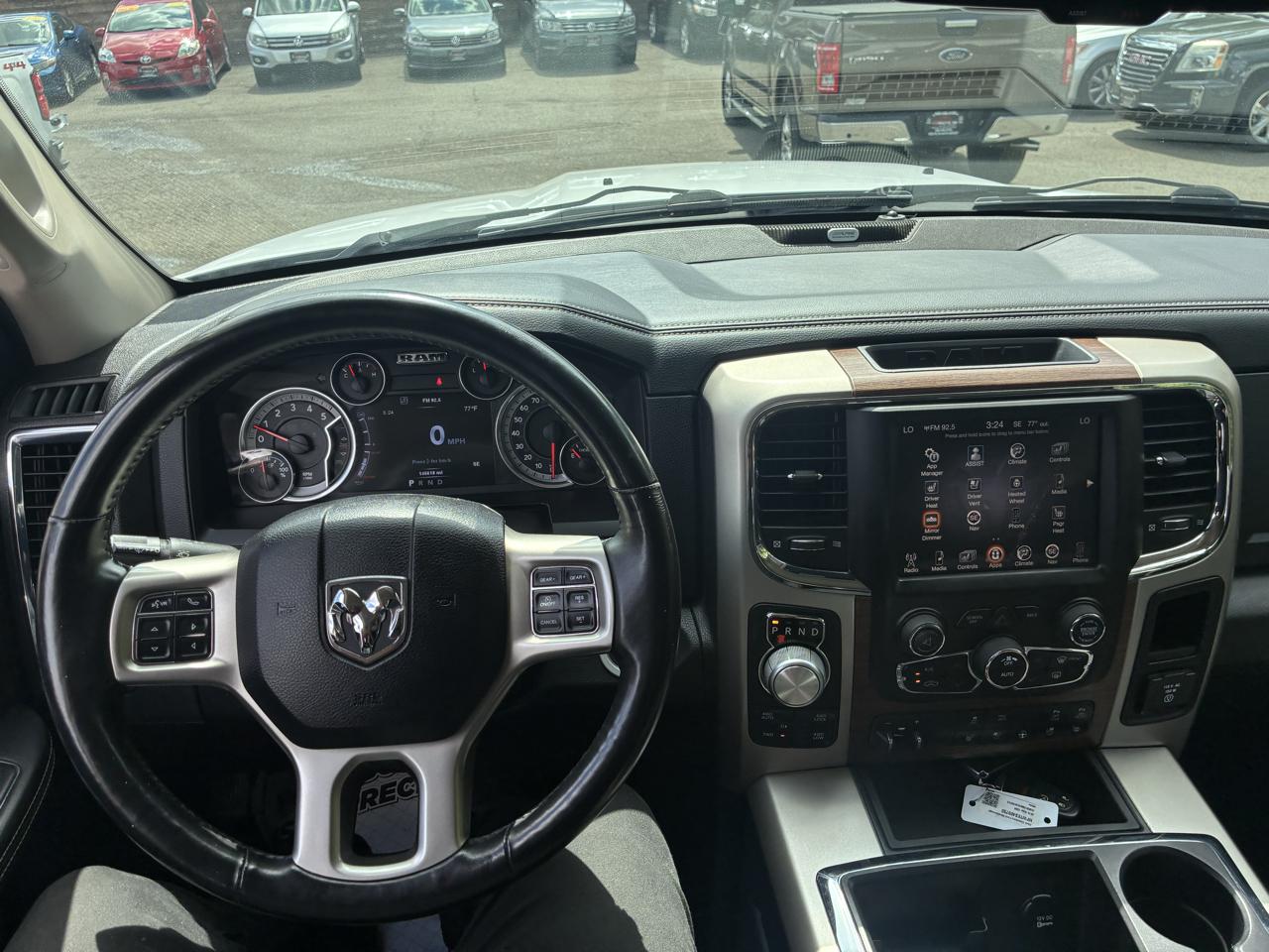 RAM 1500 Laramie Crew Cab SWB 4WD 2014