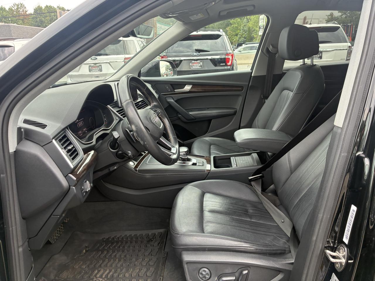 Audi Q5 2.0T Premium Plus quattro 2020