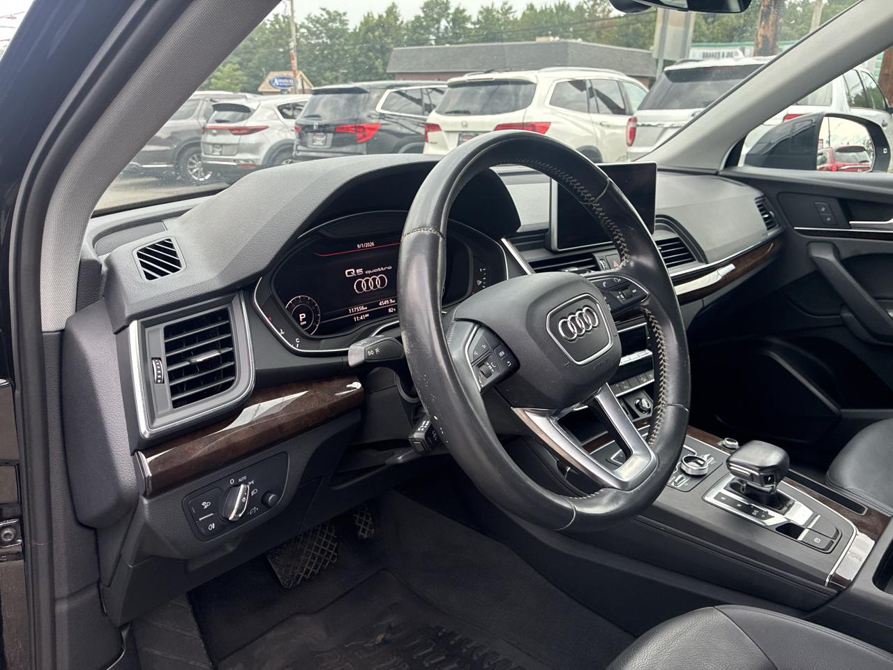Audi Q5 2.0T Premium Plus quattro 2020
