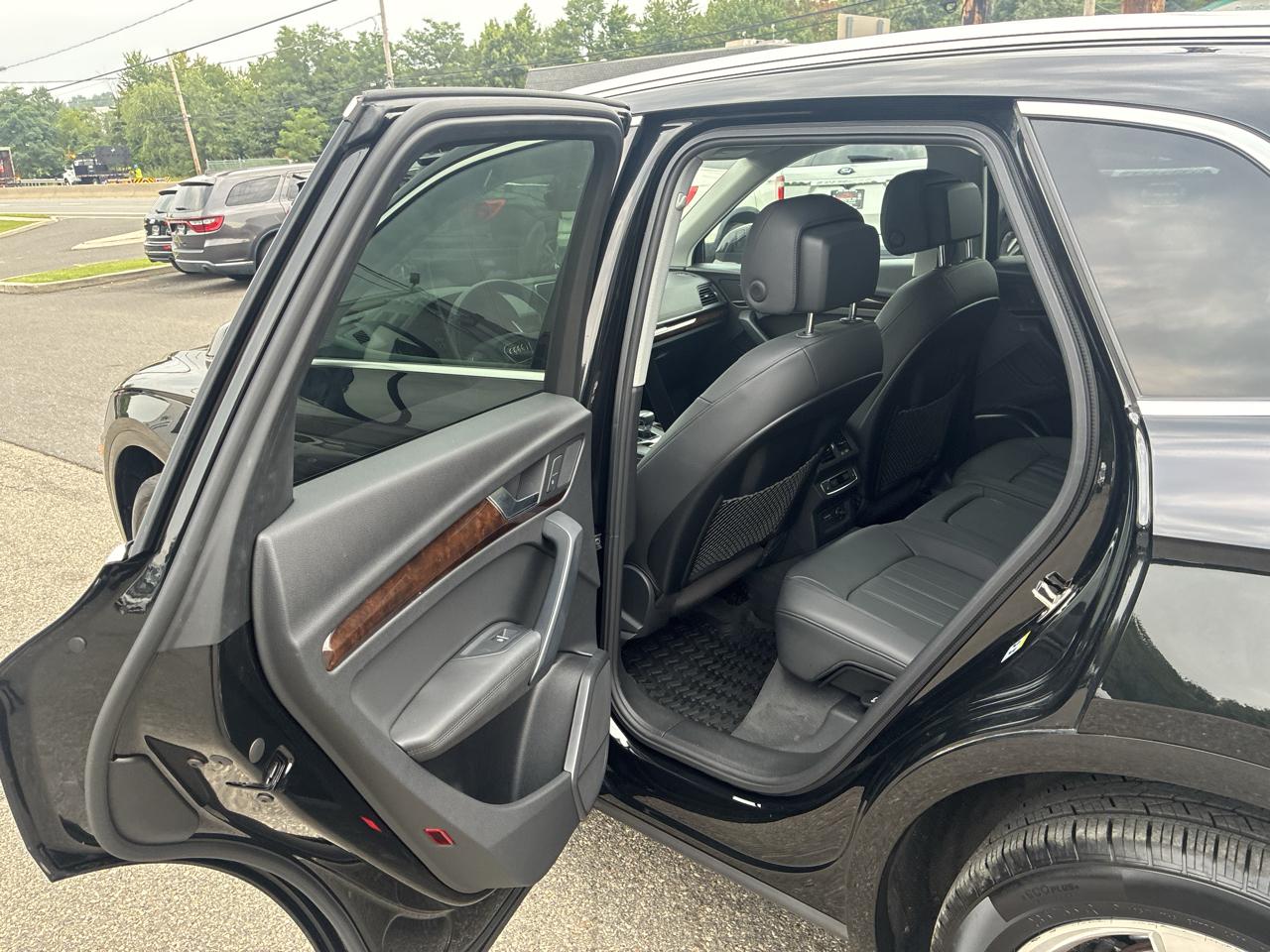 Audi Q5 2.0T Premium Plus quattro 2020