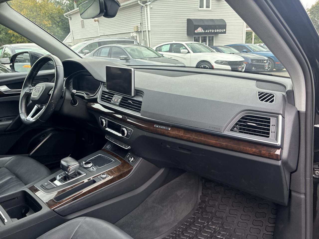 Audi Q5 2.0T Premium Plus quattro 2020