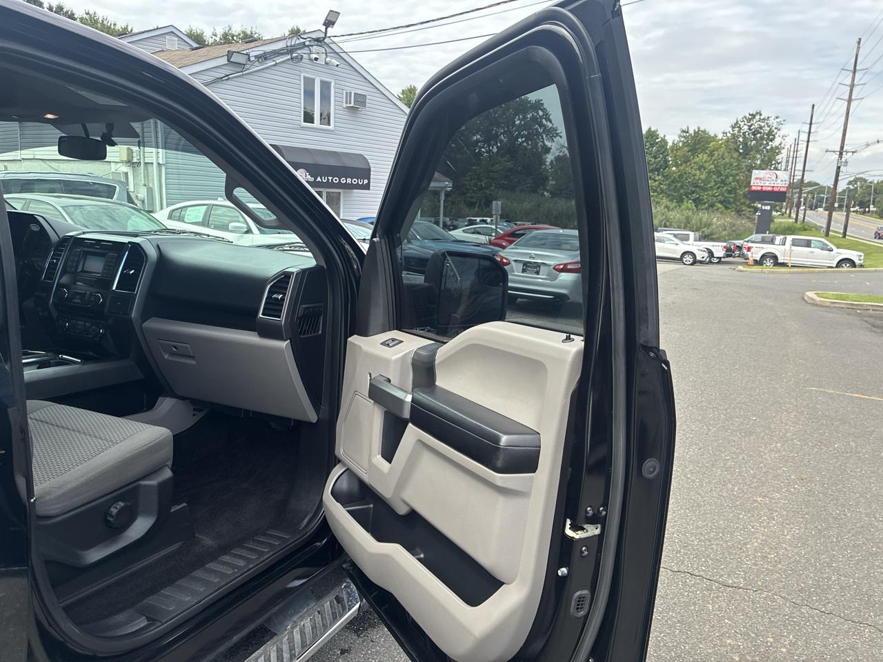 Ford F-150 XLT SuperCrew 5.5-ft. Bed 2WD 2016