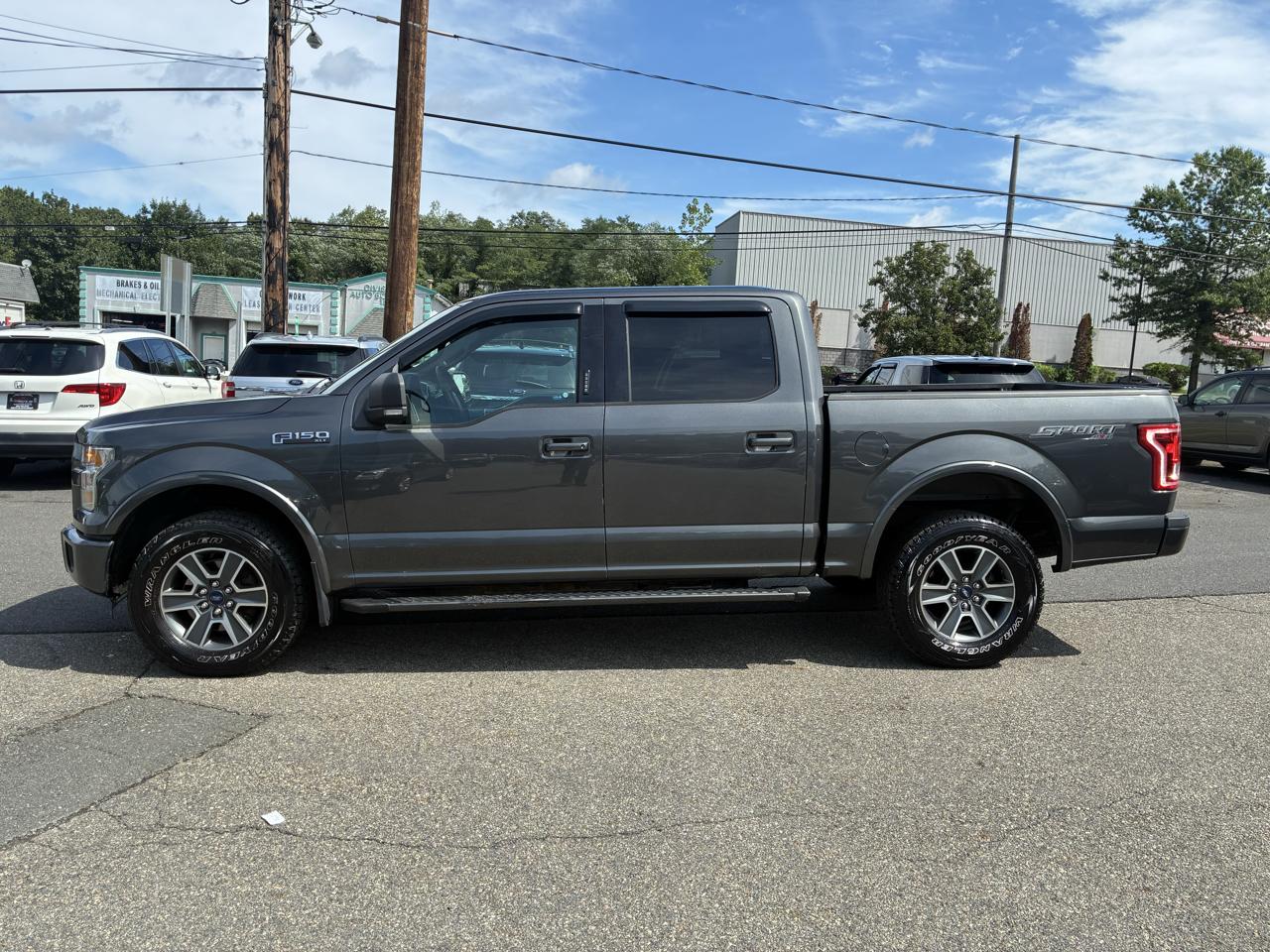 Ford F-150 XLT SuperCrew 5.5-ft. Bed 4WD 2016