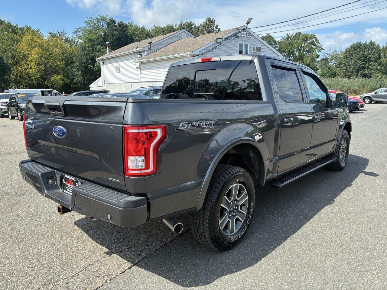 Ford F-150 XLT SuperCrew 5.5-ft. Bed 4WD 2016