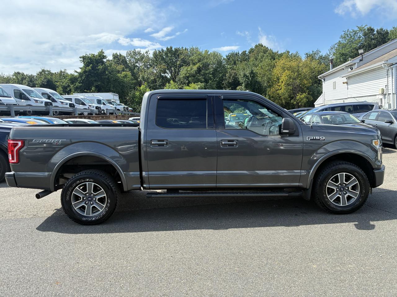 Ford F-150 XLT SuperCrew 5.5-ft. Bed 4WD 2016