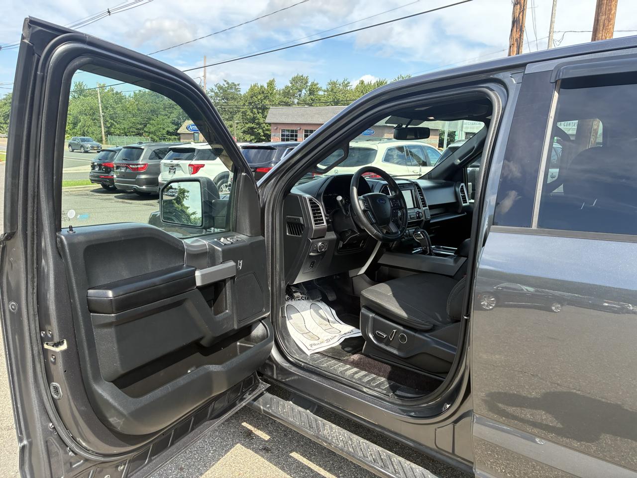 Ford F-150 XLT SuperCrew 5.5-ft. Bed 4WD 2016