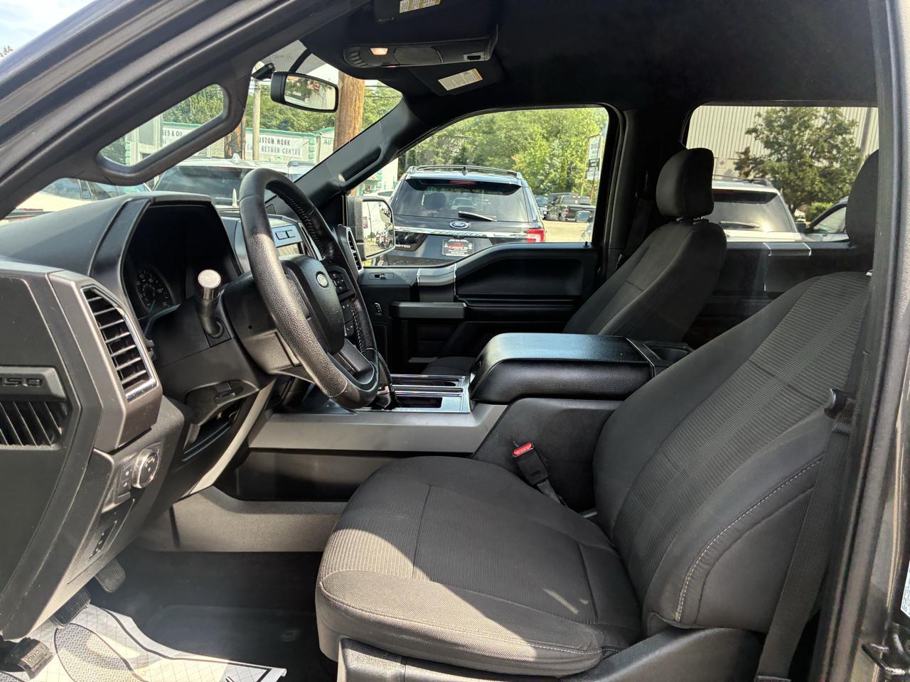Ford F-150 XLT SuperCrew 5.5-ft. Bed 4WD 2016
