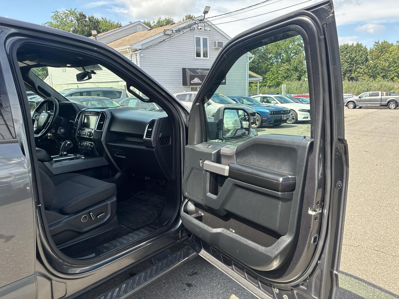 Ford F-150 XLT SuperCrew 5.5-ft. Bed 4WD 2016