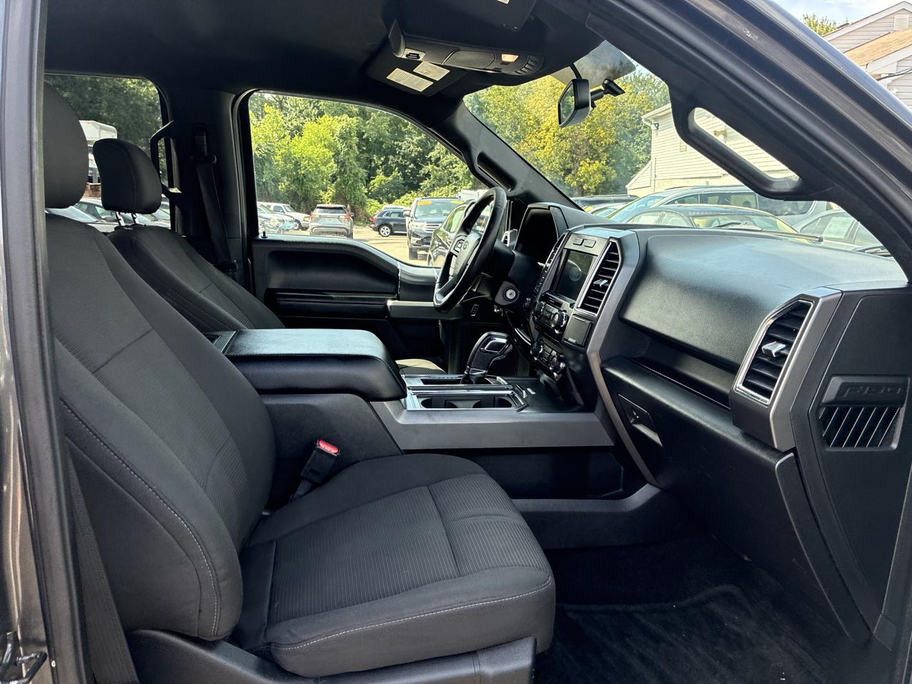 Ford F-150 XLT SuperCrew 5.5-ft. Bed 4WD 2016