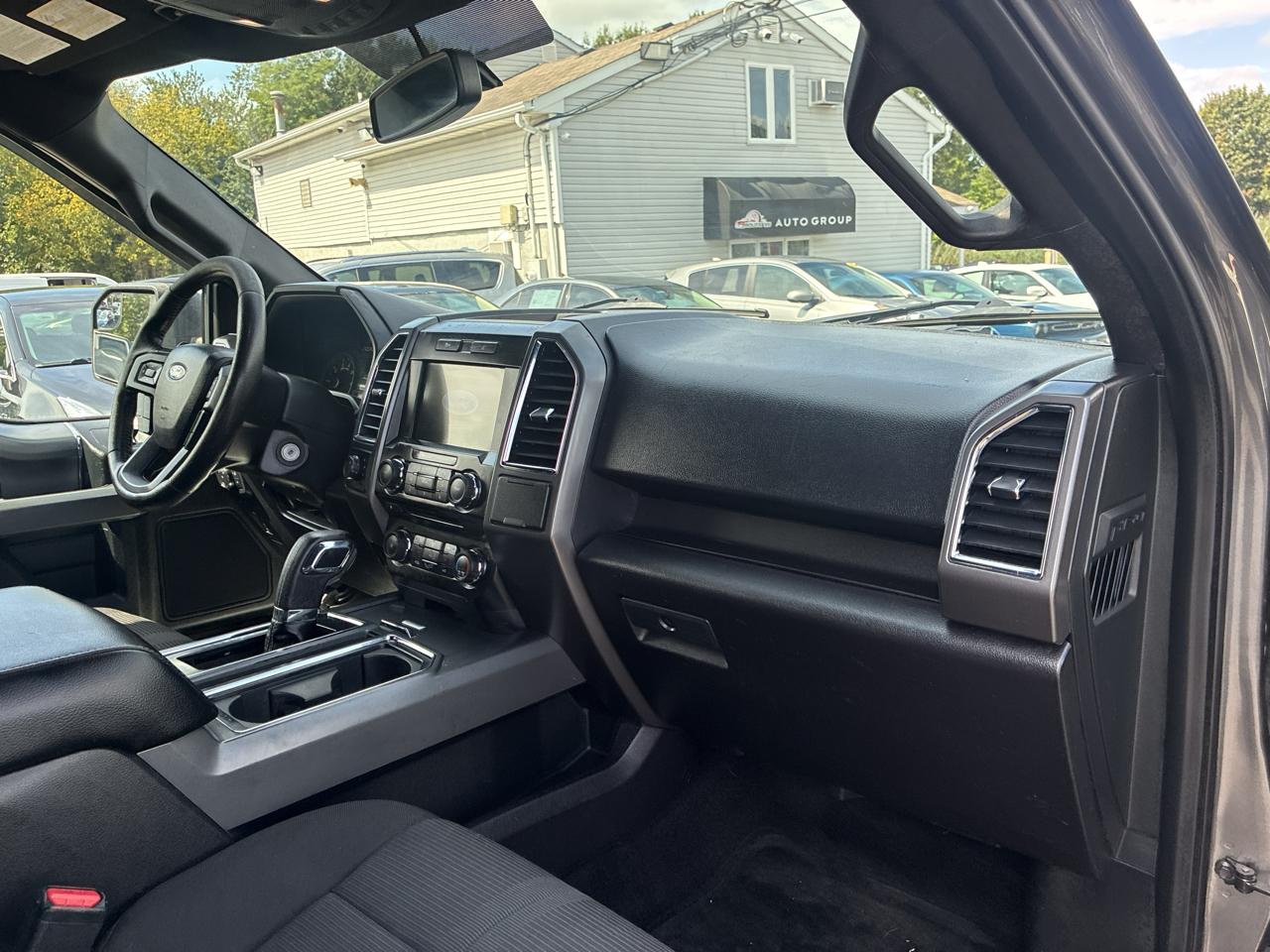 Ford F-150 XLT SuperCrew 5.5-ft. Bed 4WD 2016