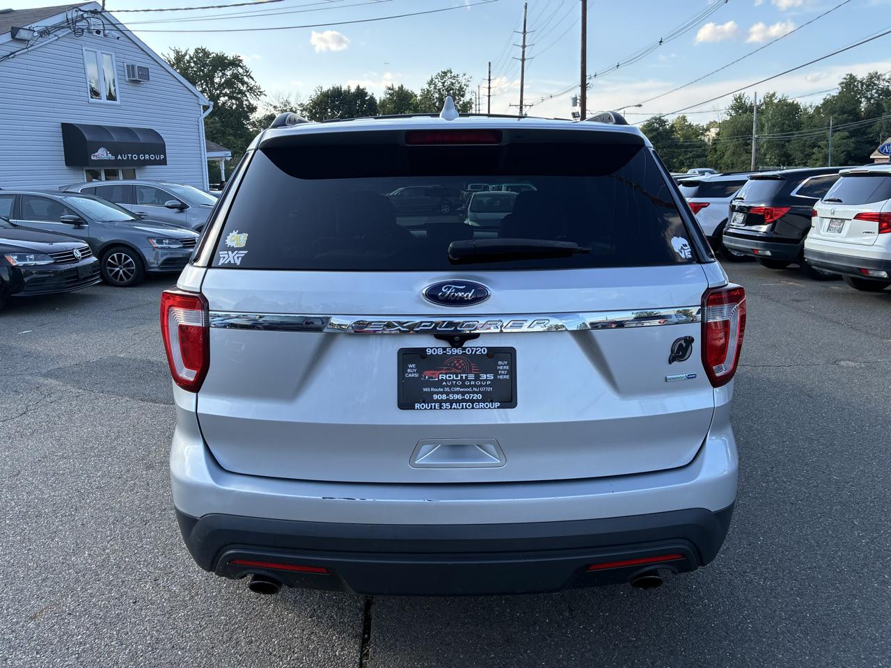 Ford Explorer Base 4WD 2016