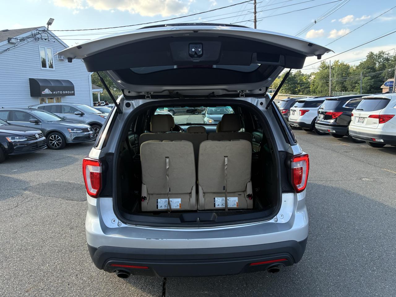 Ford Explorer Base 4WD 2016