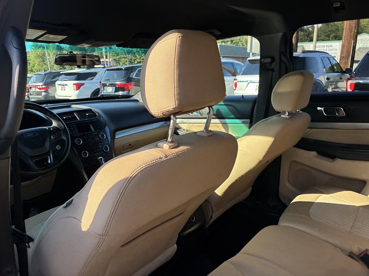 Ford Explorer Base 4WD 2016