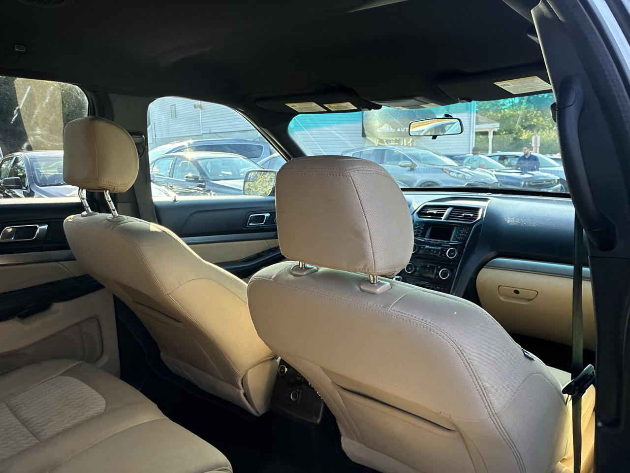 Ford Explorer Base 4WD 2016