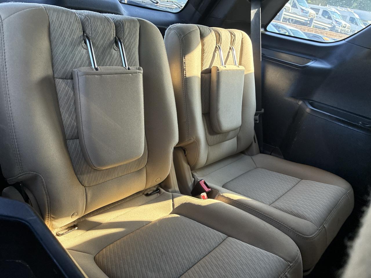 Ford Explorer Base 4WD 2016