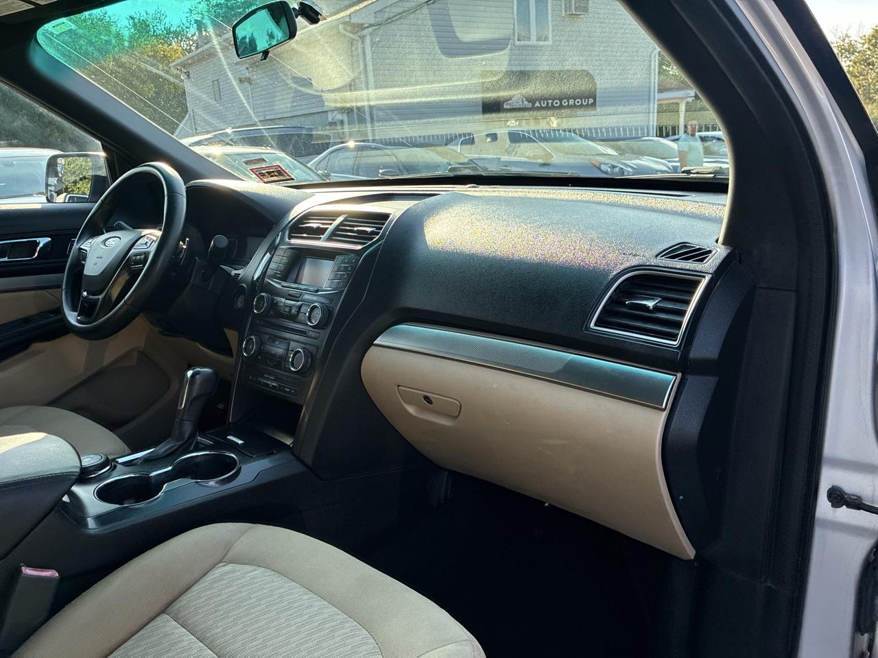 Ford Explorer Base 4WD 2016