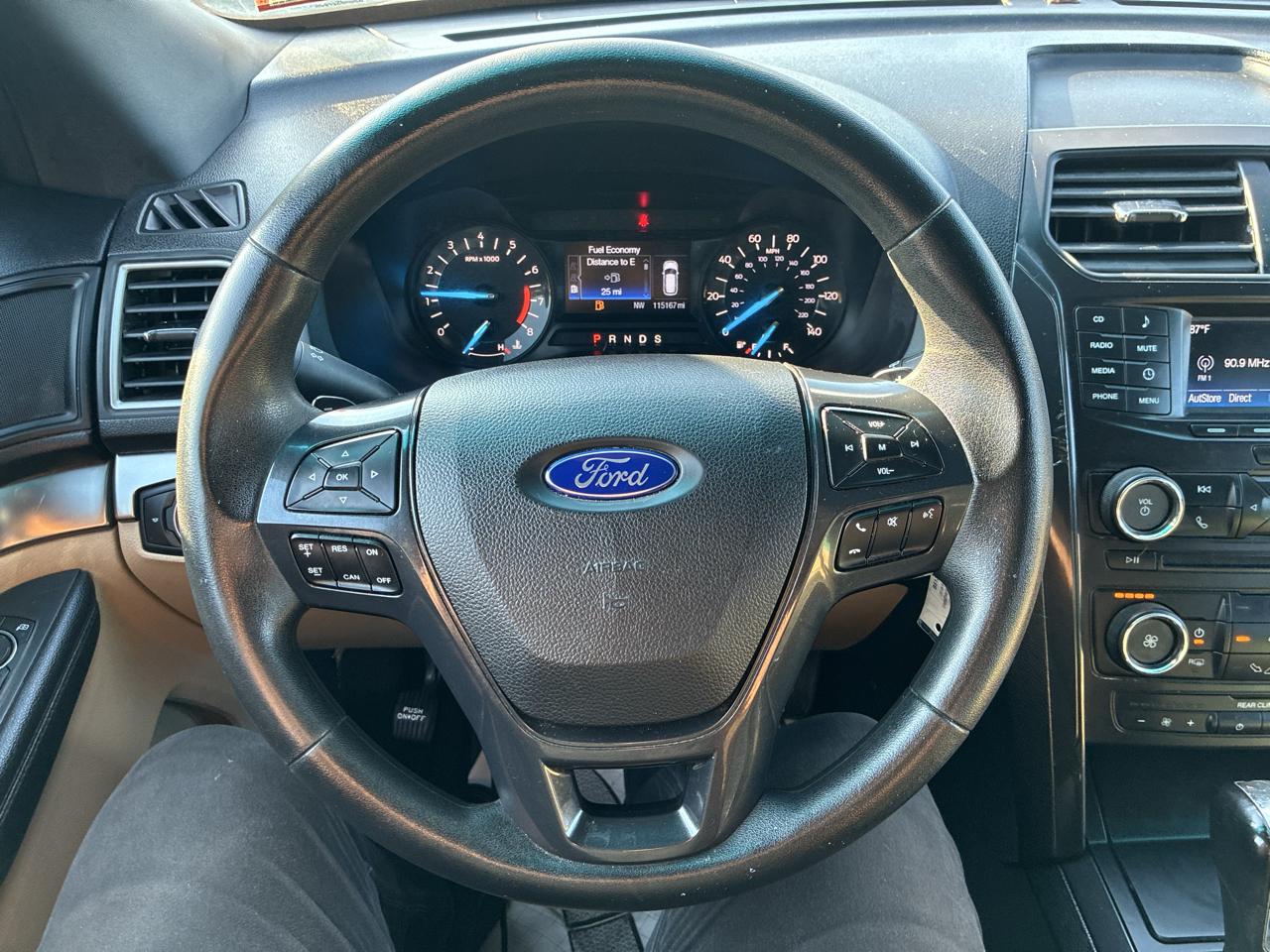 Ford Explorer Base 4WD 2016