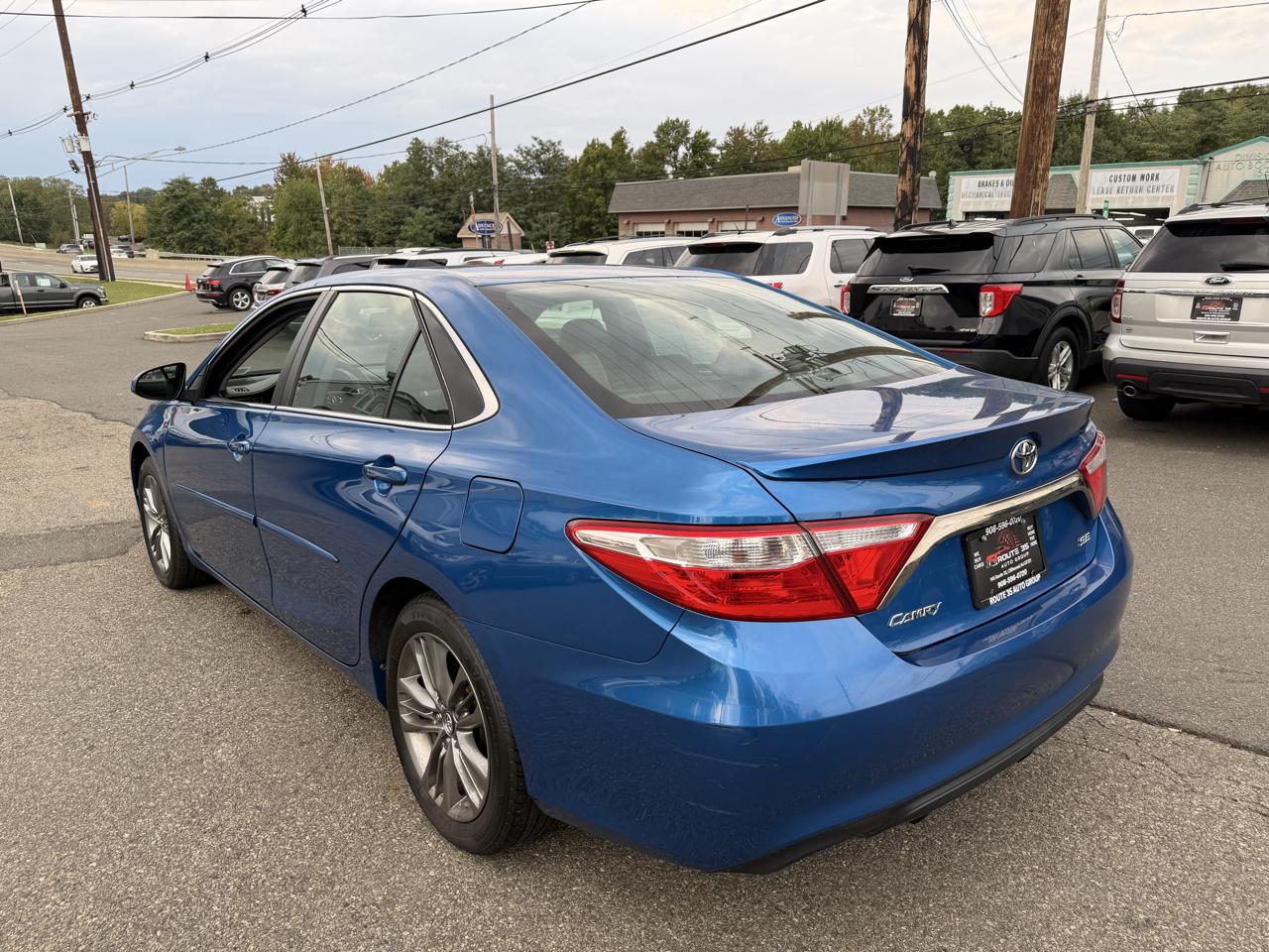 Toyota Camry SE 2017