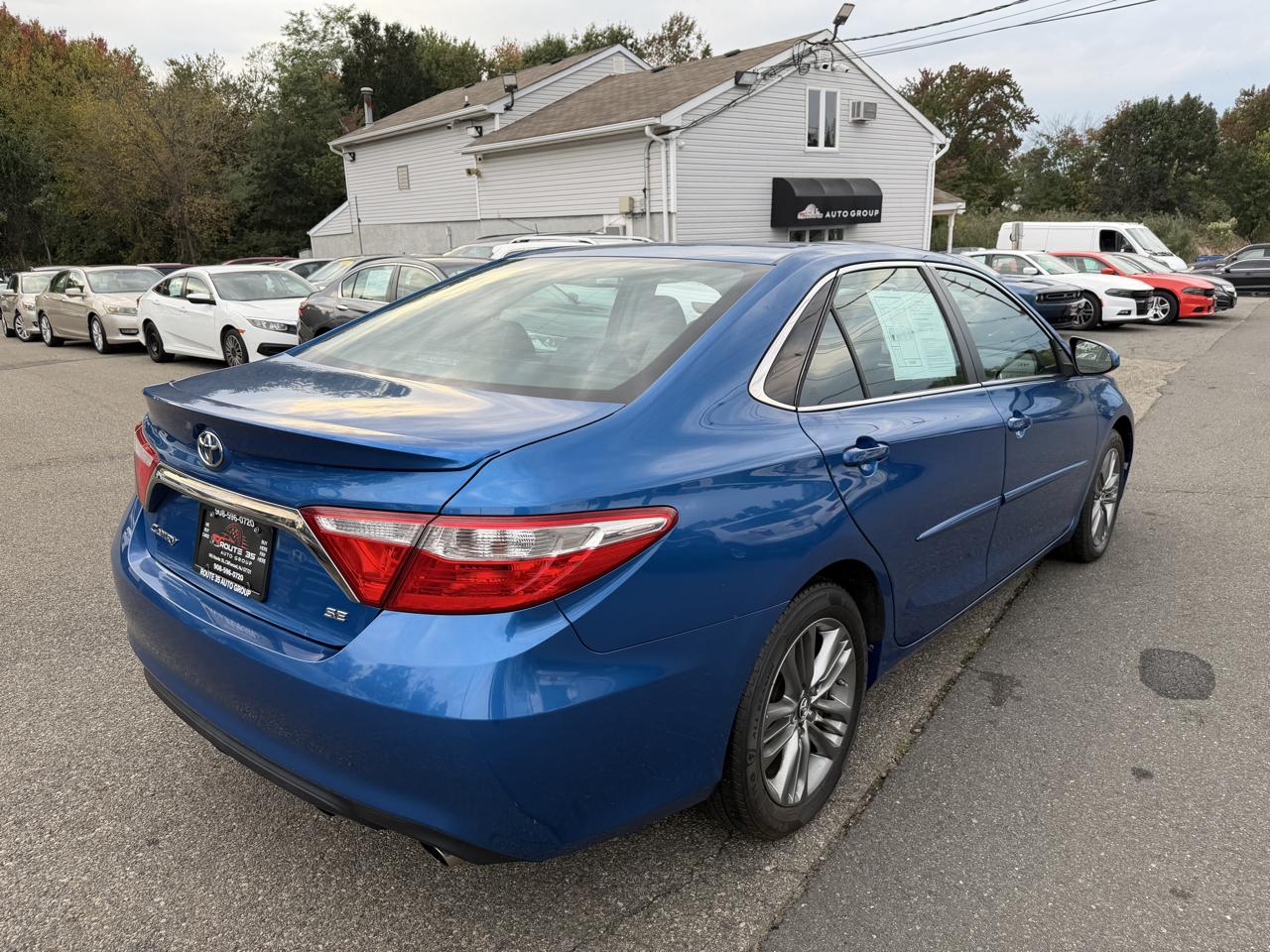 Toyota Camry SE 2017