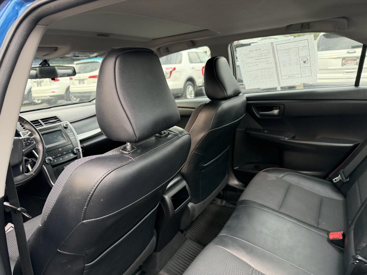 Toyota Camry SE 2017