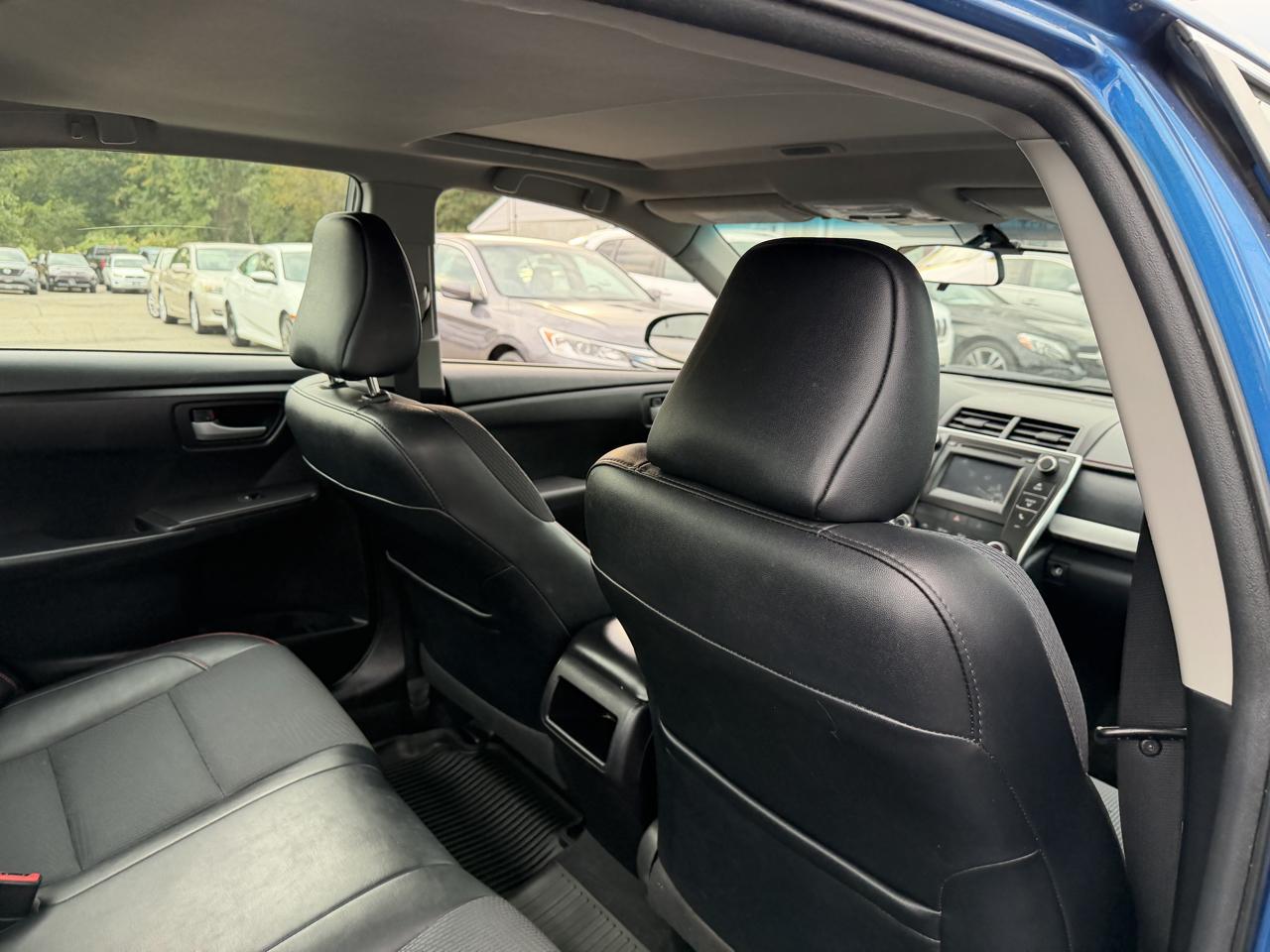 Toyota Camry SE 2017